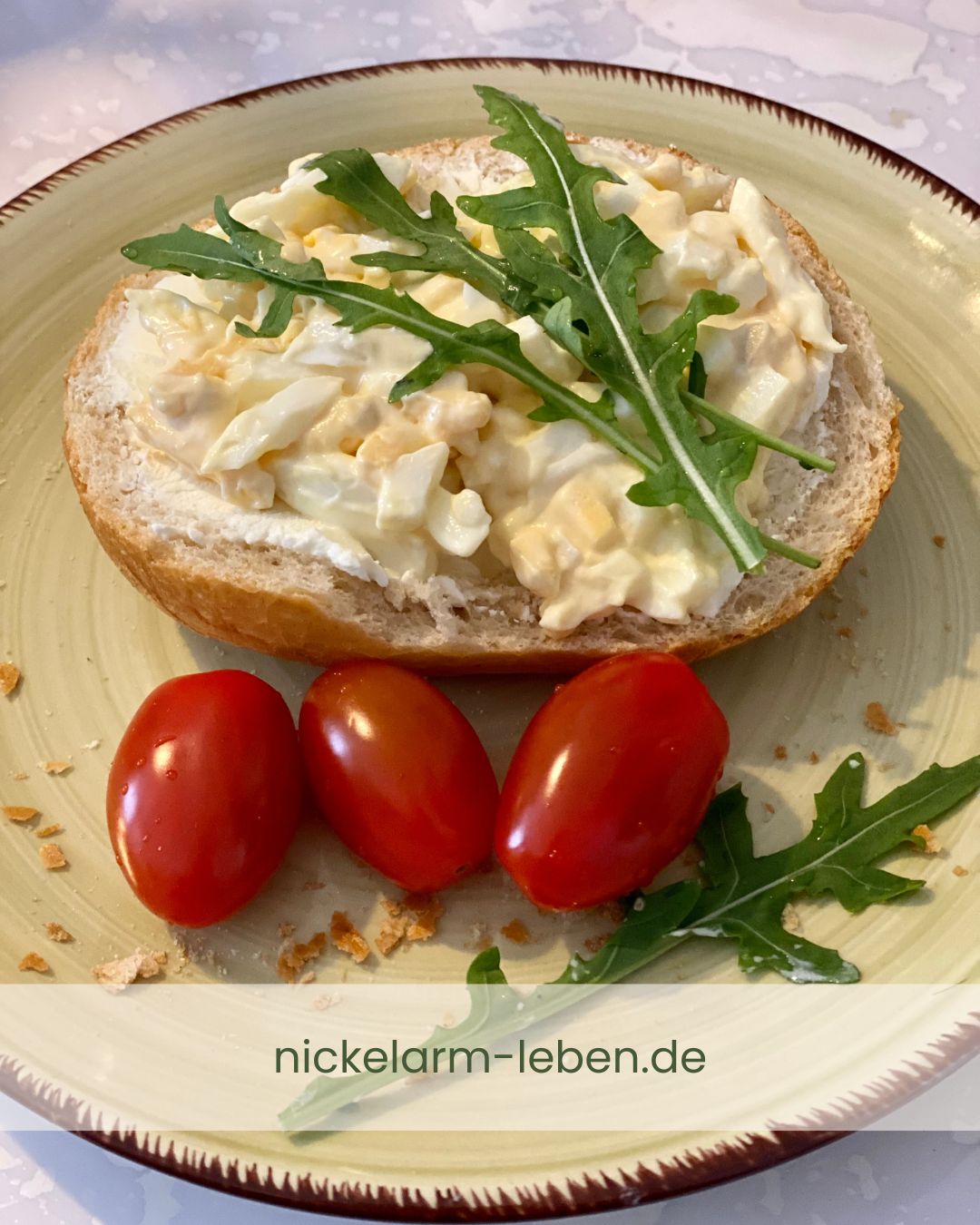 Eiersalat mit nur zwei Zutaten für den Osterbrunch | Nickelarm Leben